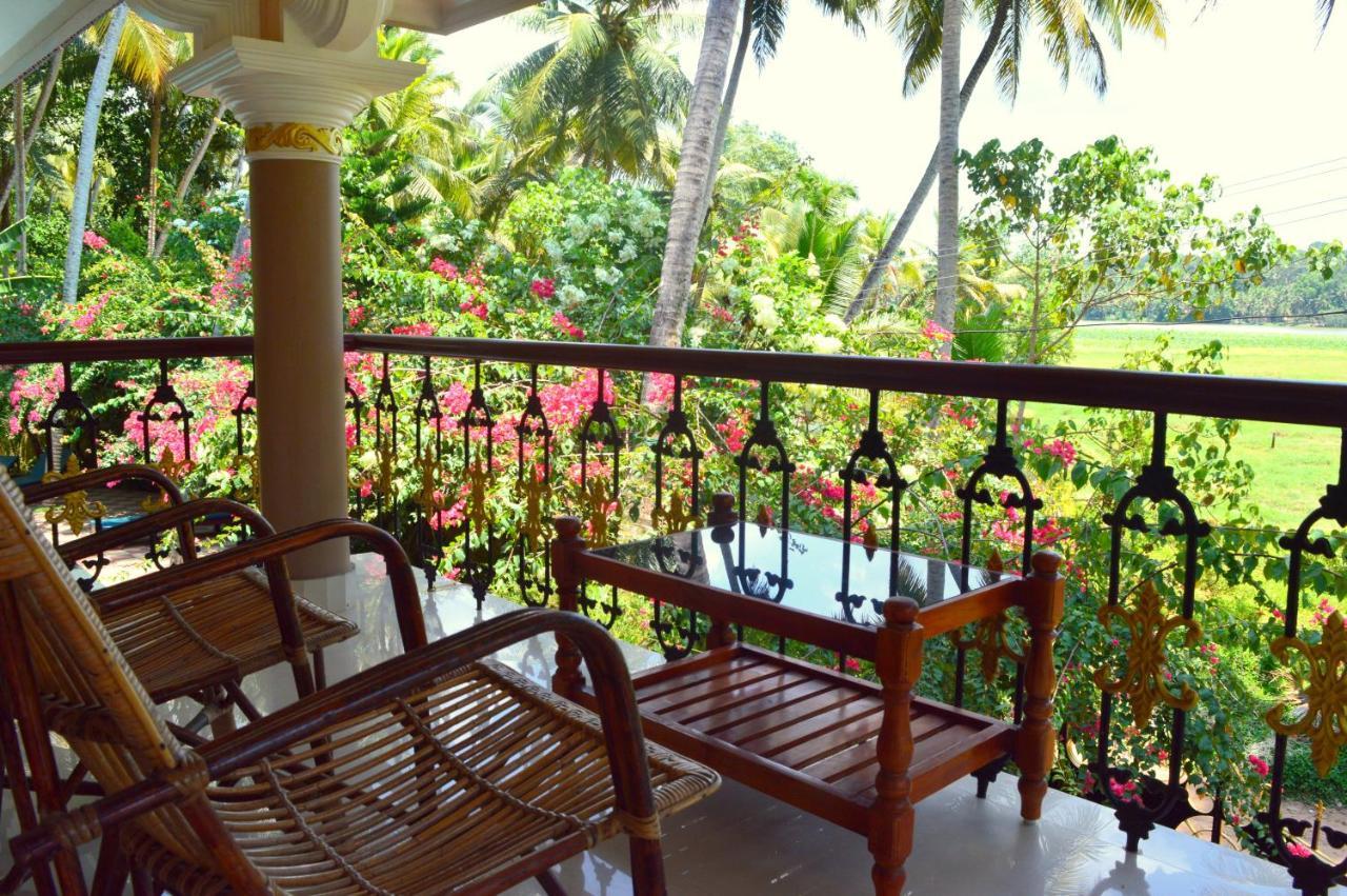 كوفالام Ganesh Ayurveda Holiday Home Bed And Breakfast المظهر الخارجي الصورة